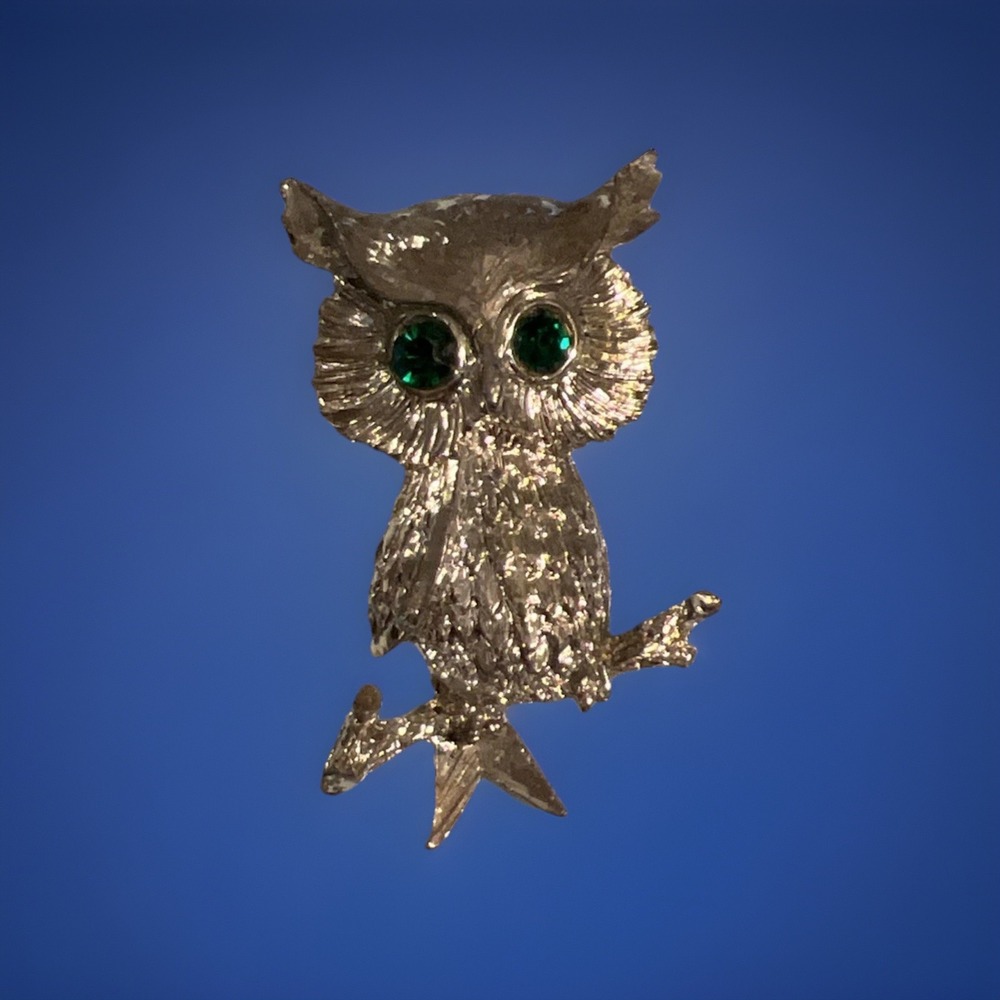 Vintage Gerrys Elegant Gold Tone Owl Brooch Pin Jewelry Green Eyes Collectible